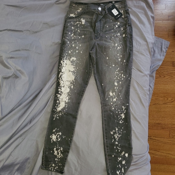 Jeans - Picture 2 of 2